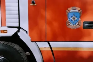 В Мегионе при пожаре в Honda Accord пострадал мужчина